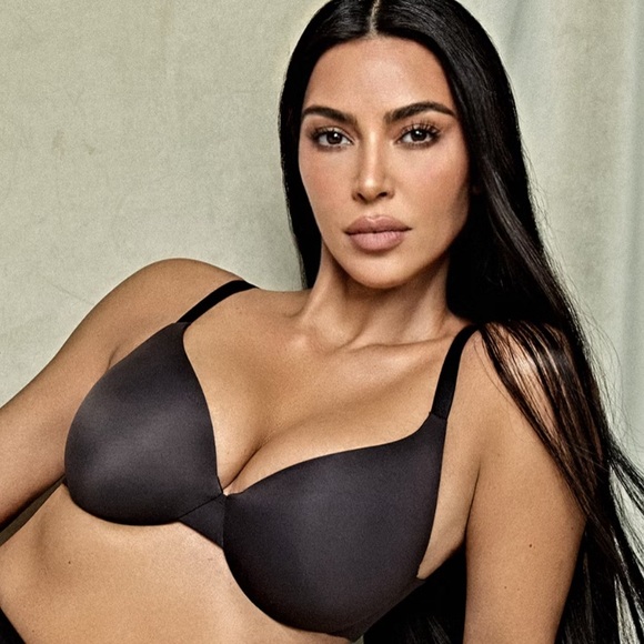 SKIMS 36B NWT Smoothing Intimates Full Coverage Lightly Lined Bra in Onyx - Picture 8 of 11